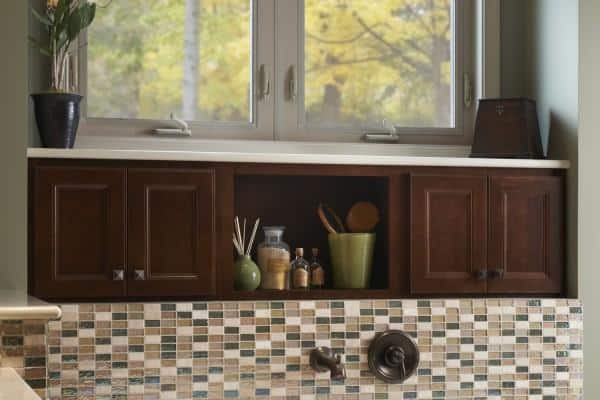 Simonton-Awning-Window-Bathroom-Gallery-Image-600x400